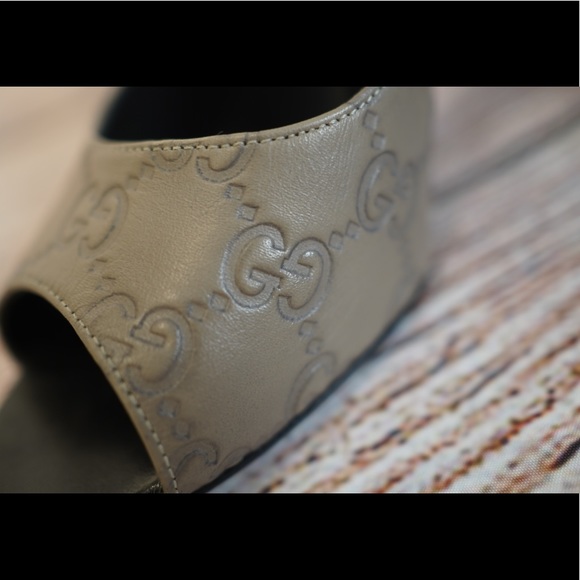 Gucci Peep Toe Pumps in Tan - Picture 5 of 7